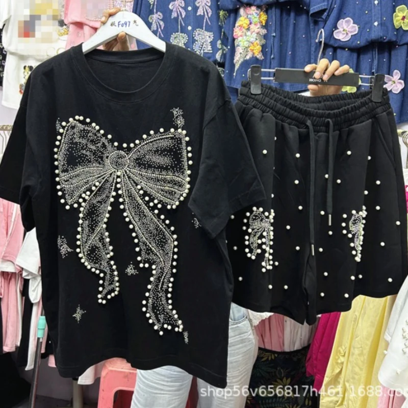 

Summer Women Pearls Diamonds Beaded Bow T-shirts Bowtie Hot Drilling Bowtie Tee Crop Tops+Elastic Waist Wide Leg Shorts 2Pcs Set