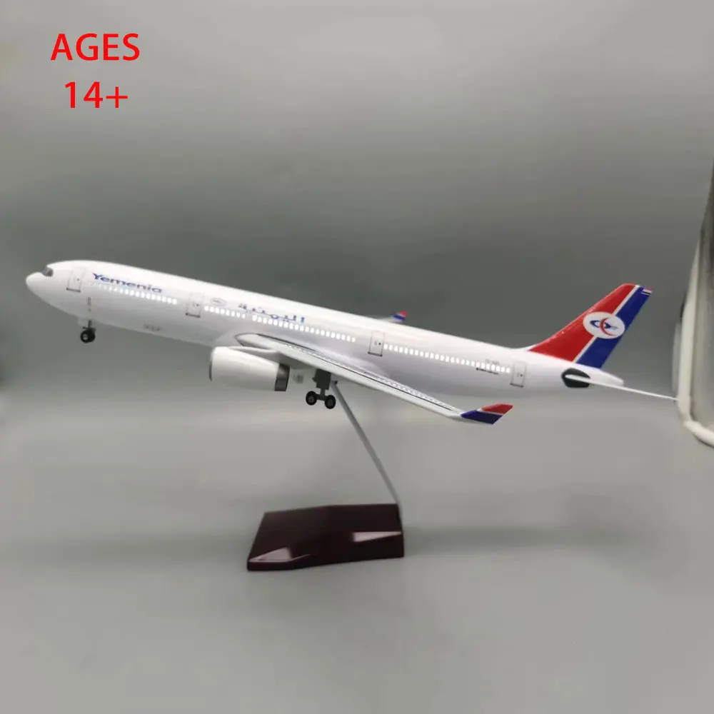 1:135 Scale 47cm  330 A330 Model Yemen International Airways Die-Cast Resin Airplane with Lights and Landing Gear Model Airplane