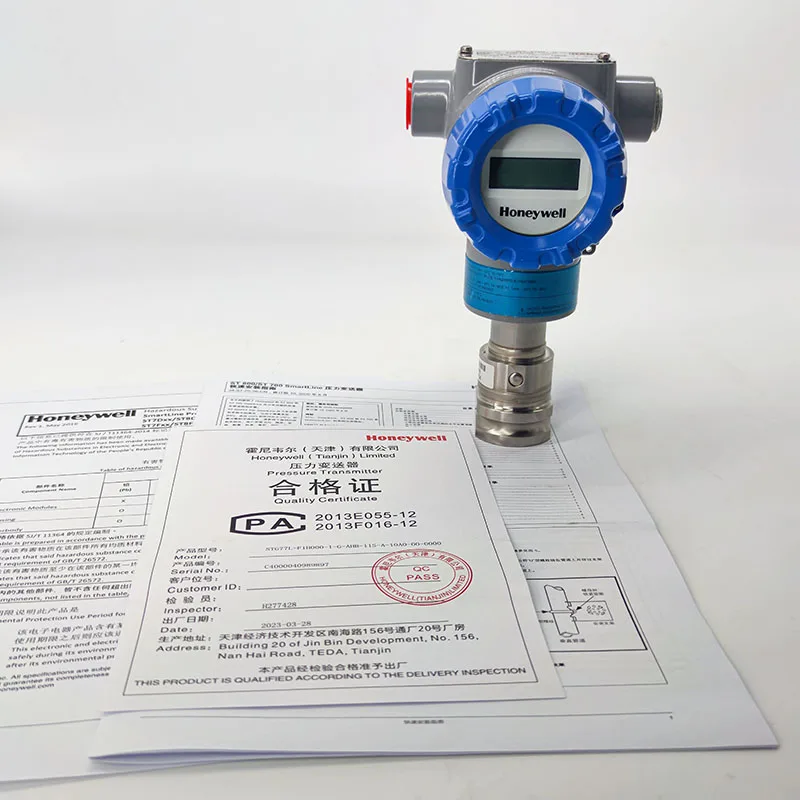 

Высокопроизводительный датчик температуры Honeywell STT750 SmartLine Premium Products 2025 г.