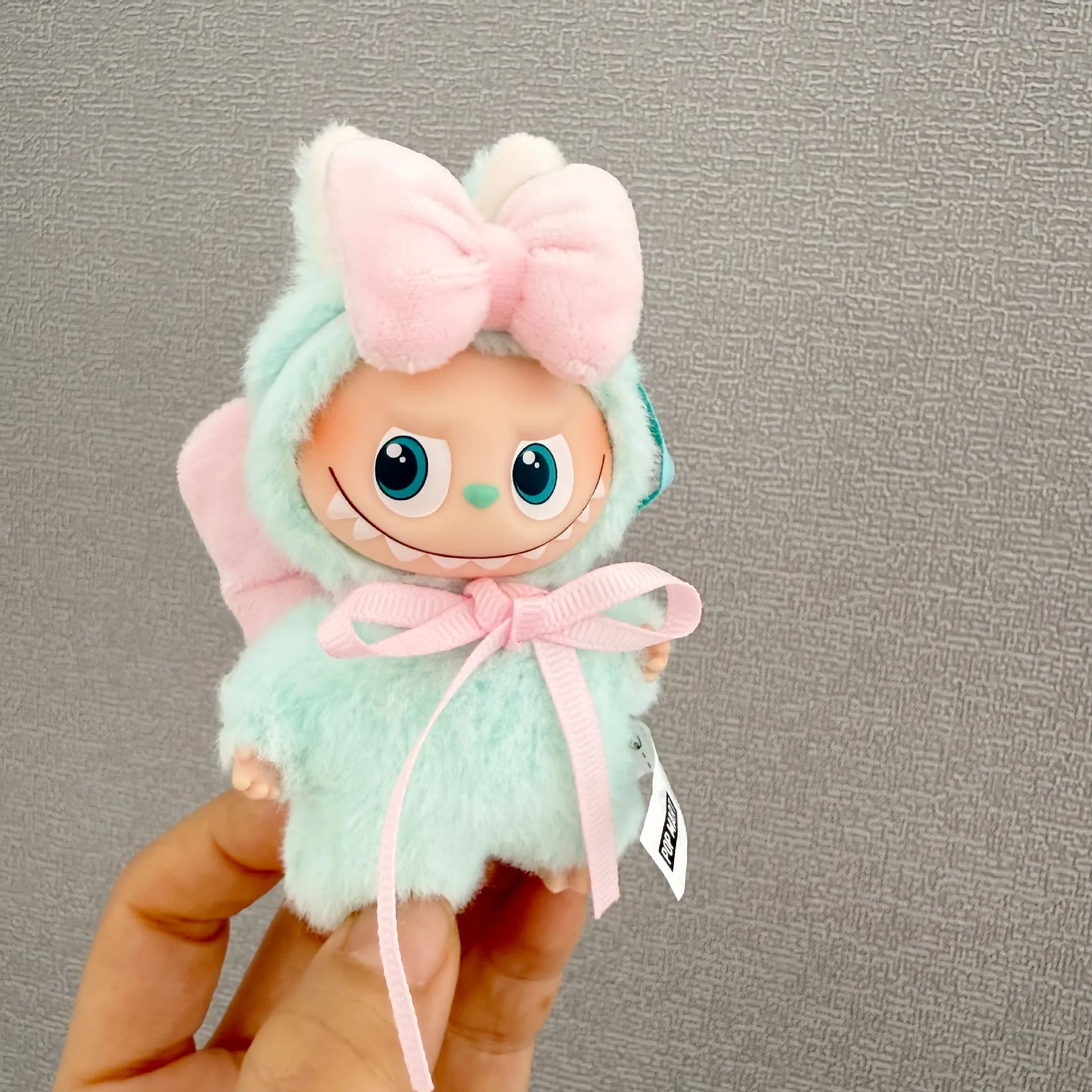 Ubranka dla lalki Mini Labubu 4.0, 10 cm, 4. generacja, różowo-czerwona, anielska kokarda, akcesoria dla Mini Labubu