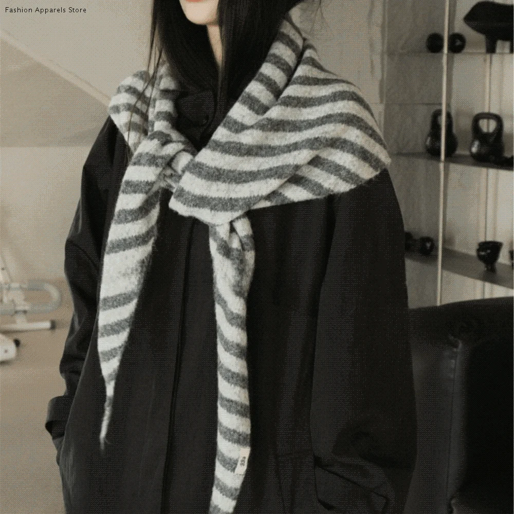 

Fashion Korean Style Striped Scarf Plush Thickened Knitted Triangle Scarf Windproof Neck Warmer Cape Wraps Autumn Winter