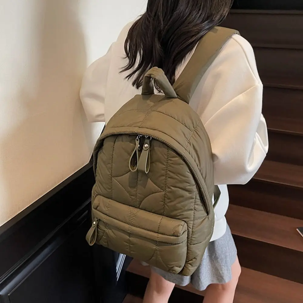 Zaino con cappotto imbottito in tinta unita Borsa a tracolla in cotone spaziale in nylon nuvola Zaino per studenti pieghettato di grande capacità Streetwear