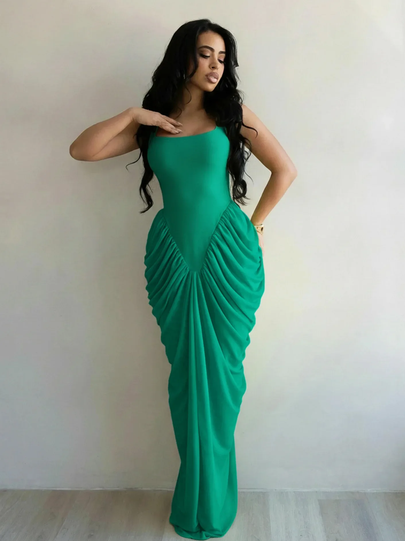 Robes longues sexy froncées Leosoxs pour femmes, collection été 2026, col carré uni, sans manches, en mousseline, élégantes pour soirées et fêtes