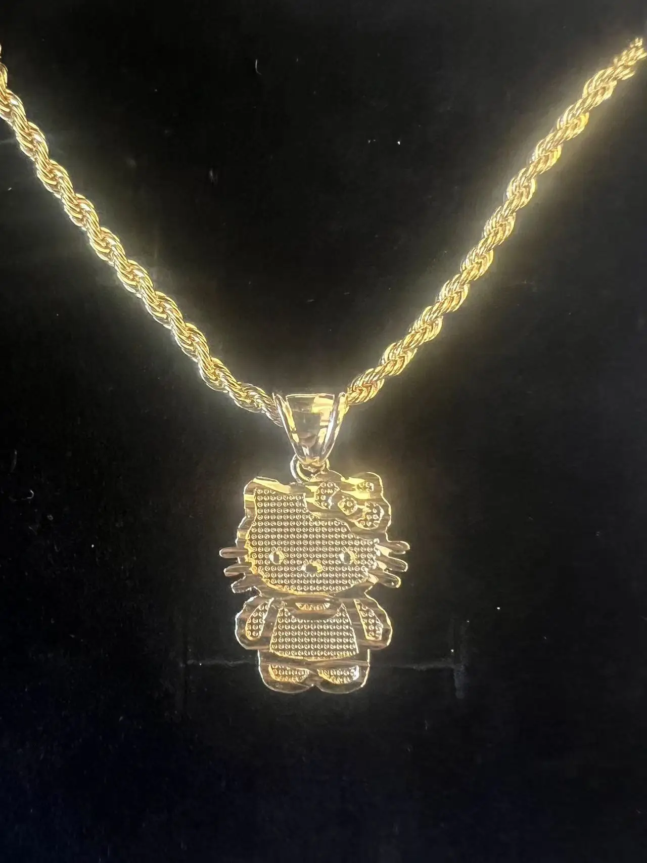 Collar de cadena de cuerda relleno de oro de 18 quilates con colgante de corazón de pepita
