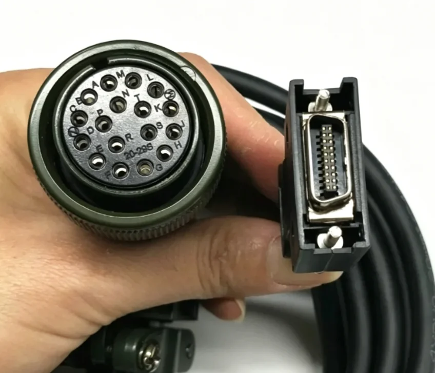 MR-J2S-100A+ driver HC-SFS102 cable signal line encoder line