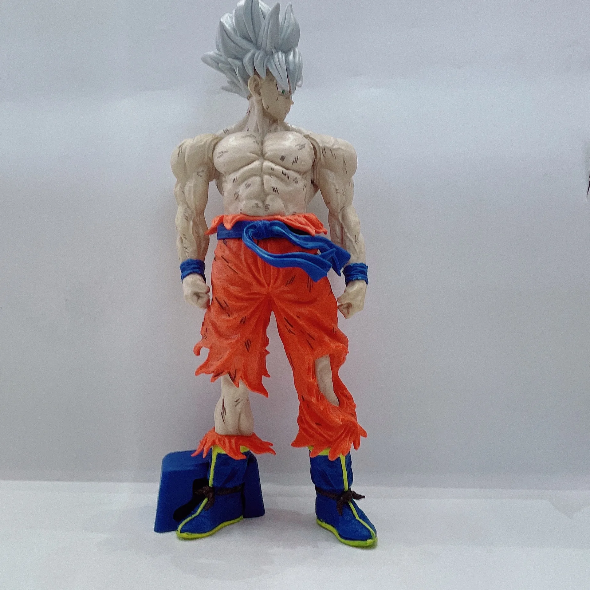 Big group Dragon Ball Wukong, ornaments, scene dolls, children's twisted egg toys, blind box figures, New Year's gifts