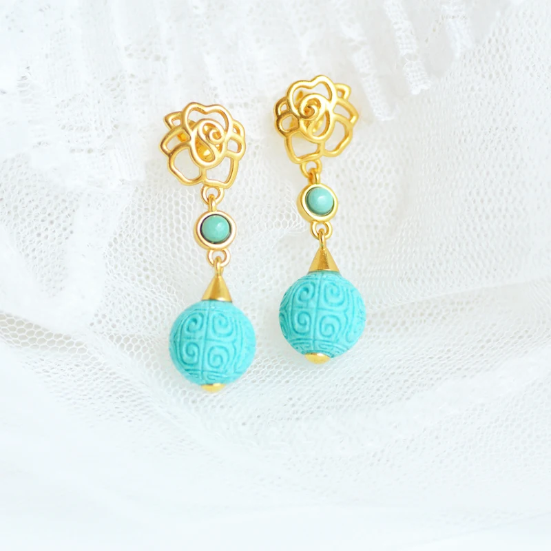 Natural Raw Ore Turquoise Fresh Blue S925 Silver Sterling Silver Retro Earrings Gold Plated Back Stone Smart Earrings