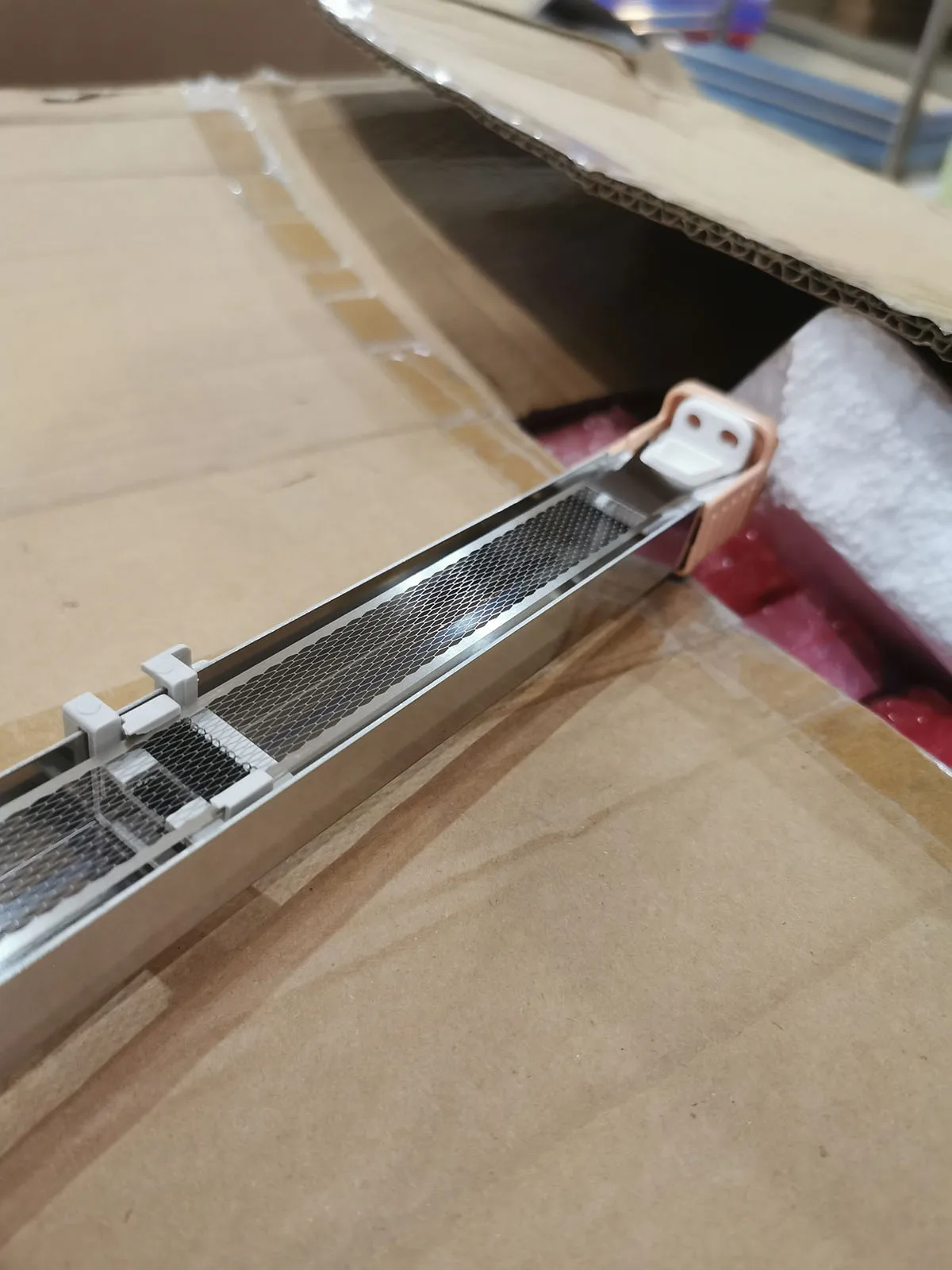 

1pcs. 013R00650 Compatible Charge Corona Unit Replacement for Xerox DC 240 250 242 252 DC240 550 560 570 C75 700 Digital Color