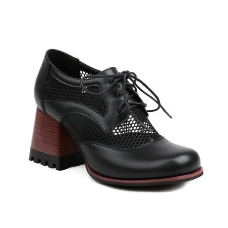 

С круглым носком, на толстом каблуке, туфли на высоком каблуке с вырезами на верхнем и ремешке