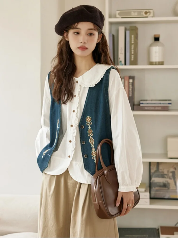 

Ретро джинсовый жилет с вышивкой, свободный крой, для многослойных образов, женский, для путешествий, 100% хлопок, универсальный, весна 2024