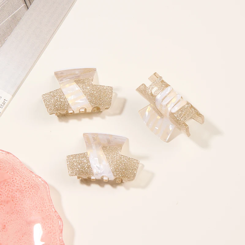 กิ๊บหนีบผมเพชรเล็กหรูหราสำหรับผู้หญิง กิ๊บหนีบผมคริสตัลระยิบระยับขนาดเล็กสำหรับผมบาง เหมาะสำหรับงานปาร์ตี้หรืองานแต่งงาน