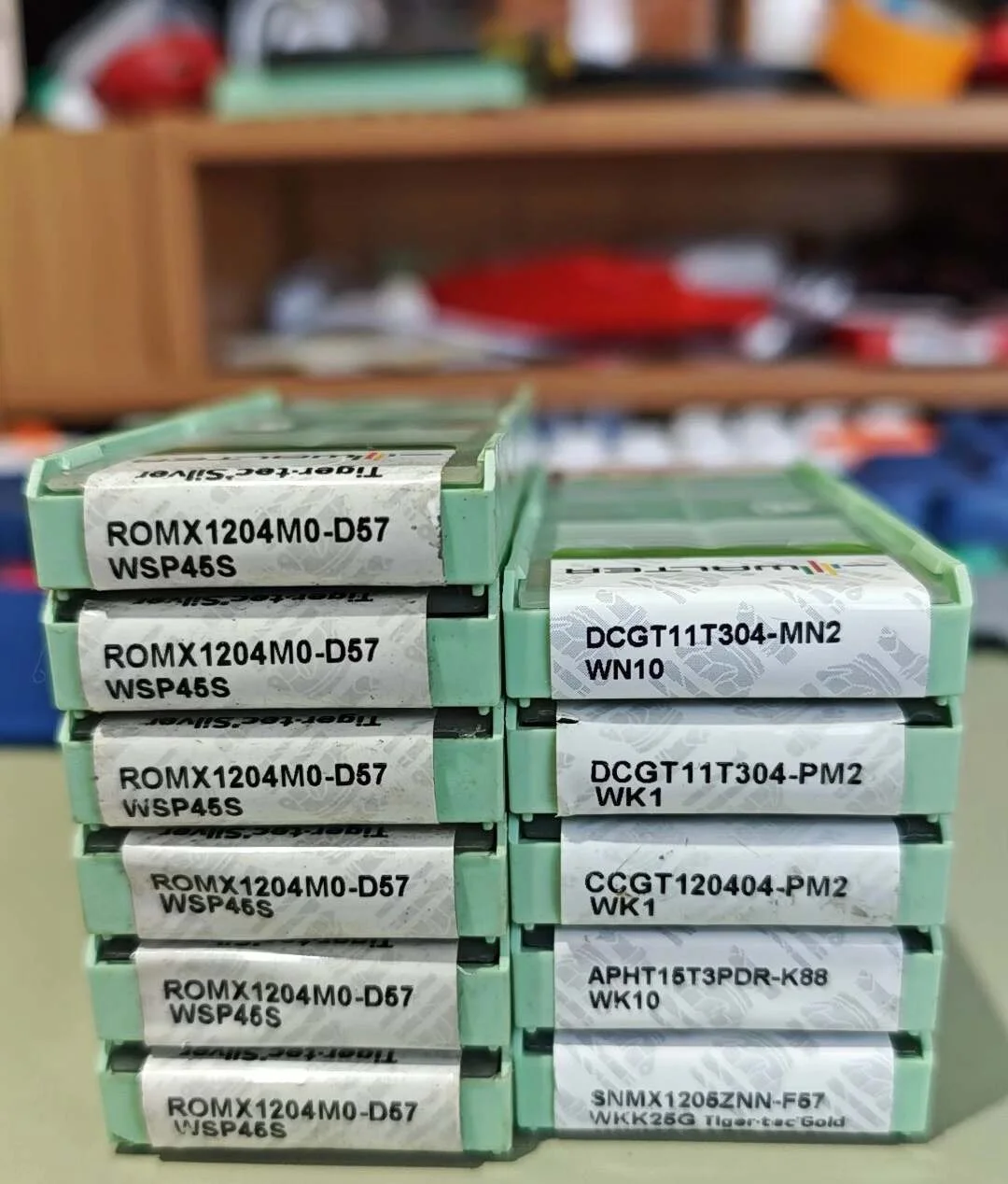 

Hard alloy cutting blades ADMT160612R-F56 WKP35