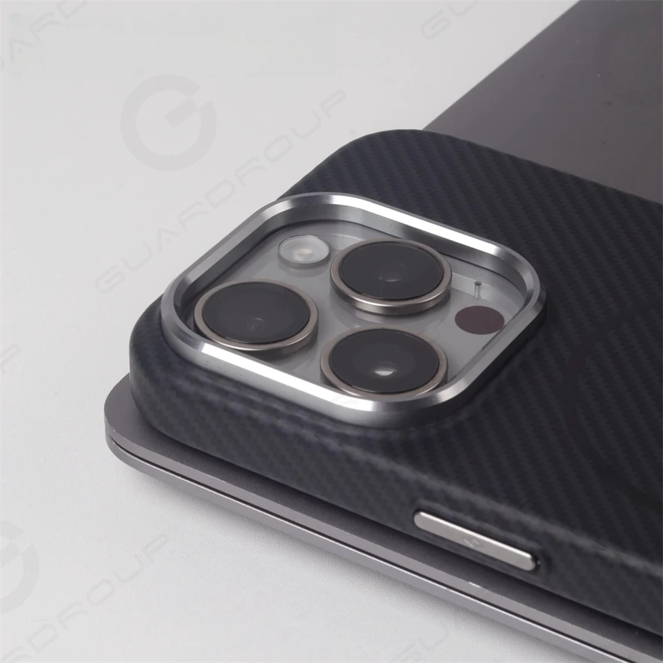 حافظة مغناطيسية فاخرة لعدسة سبائك Magsafe لهاتف iPhone 16 15 14 Pro Max من ألياف الكربون غطاء صلب للشحن اللاسلكي البسيط