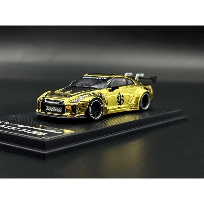 MC In Stock 1:64 LBWK GTR R35 Chrome Gold Limit Diecast Diorama Car Model Collection Toys