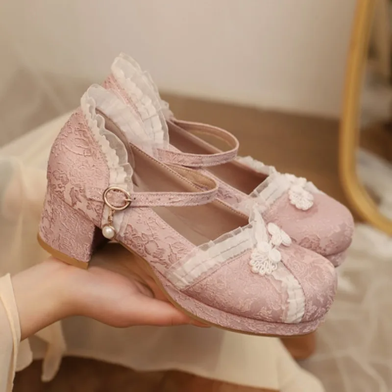 

Женская обувь 2025 Весенние туфли-лодочки Сандалии женские в римском стиле на каблуке 3 см в африканском стиле 5 см из искусственной кожи с цветочным принтом из шелка в Риме Мед с резиновым копытом Африканская женщина