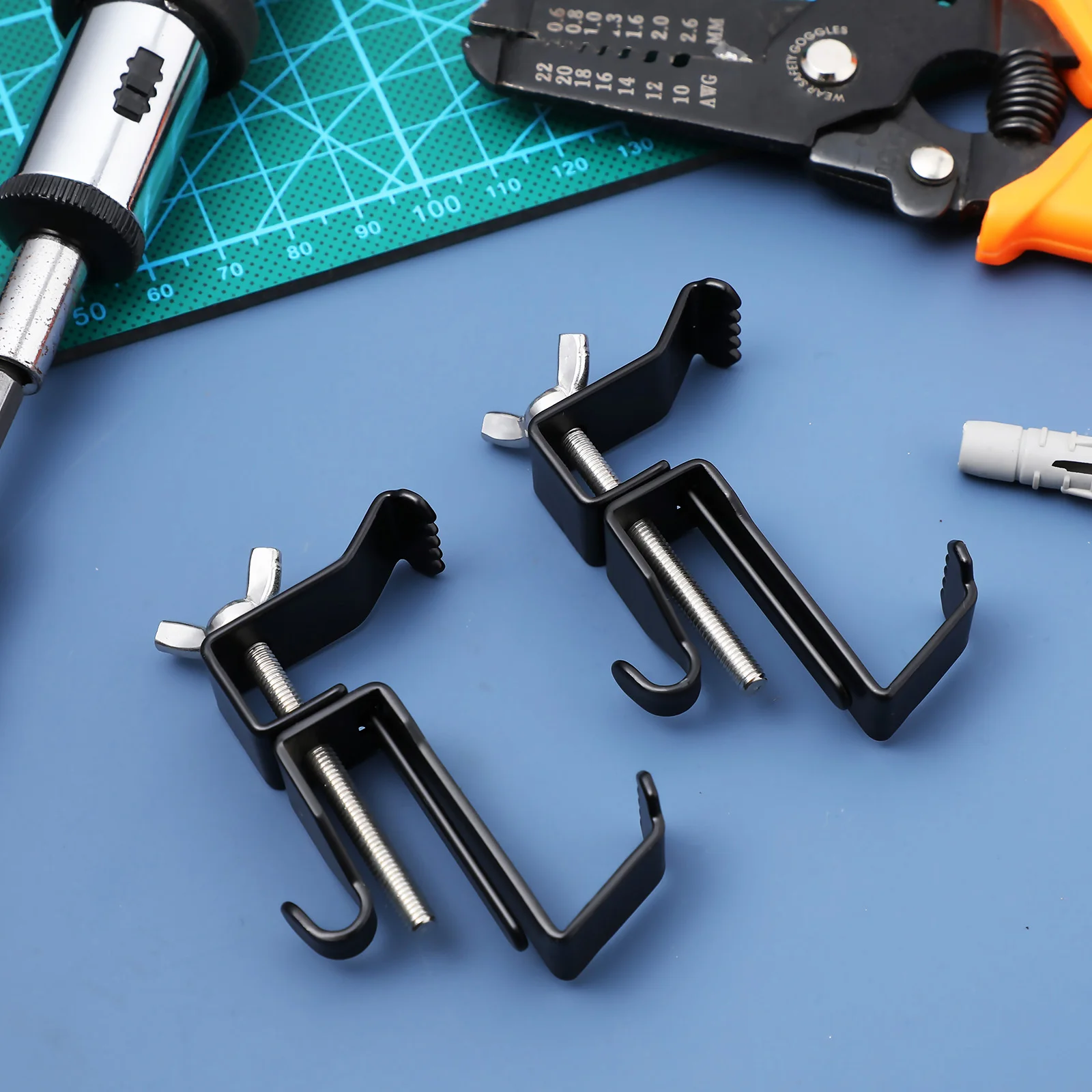 

8 Pcs Brick Hooks Key Hangers No Drill Wall Mount Clips for Hanging Outdoor Wreaths Decorative Signs Metal Hardware
