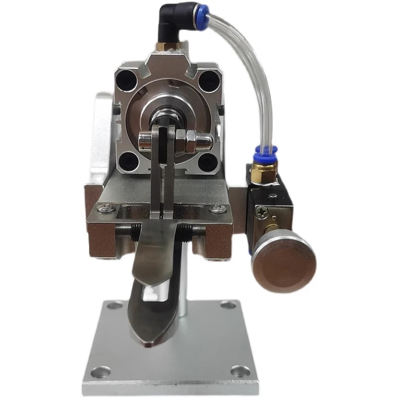 Dispositivo pneumatico per tagliare i pantaloni Taglio semiautomatico dei passanti dei pantaloni Macchina per tagliare i passanti dei pantaloni Fabbrica di indumenti