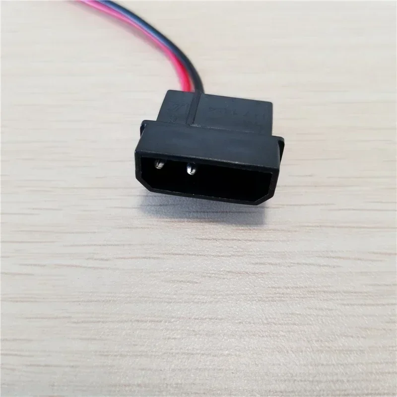 IDE Molex jantan ke DC 5.5mm x 2.1mm, kabel catu daya adaptor konverter 12V 18AWG 50cm