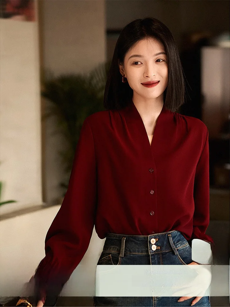 

Женская деловая повседневная блузка Xiao Han Pavilion 2026 из ацетата Naia с воротником-стойкой, плиссированными рукавами и длинными рукавами