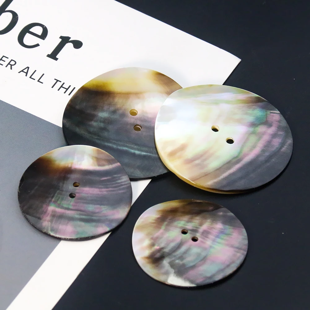 

Muy Bien 4pcs Natural Shell Buttons Black Mother of Pearl 2 Hole Buttons DIY Crafts Clothing Sewing Accessories Scrapbook