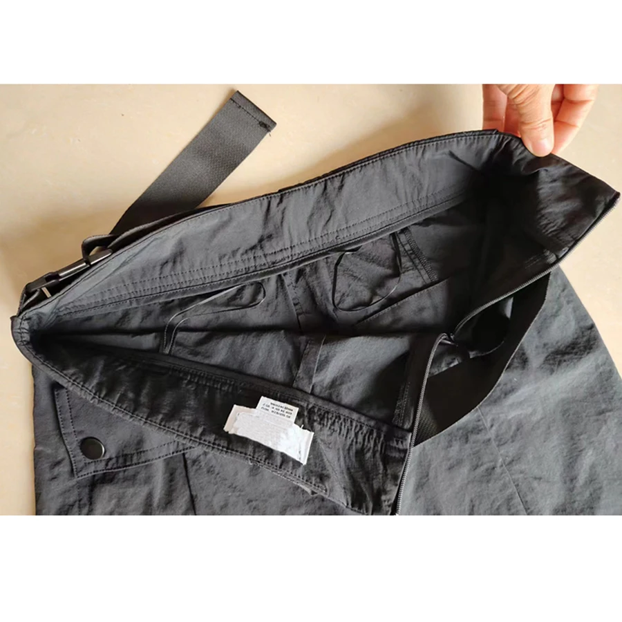 Damen High-Waist A-Linien-Shortsrock mit verstellbarem Gürtel, Seitentaschen & Schlitz am Saum – Schwarzes, vielseitiges Outfit für die legere Bürodame – Detail 20