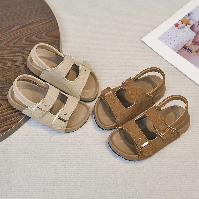 

Little Girls Platform Leather Sandals 2026 New Summer Kids Ankle Strap Beach Sandals Non-slip Versatile Outdoor Barefoot Shoes