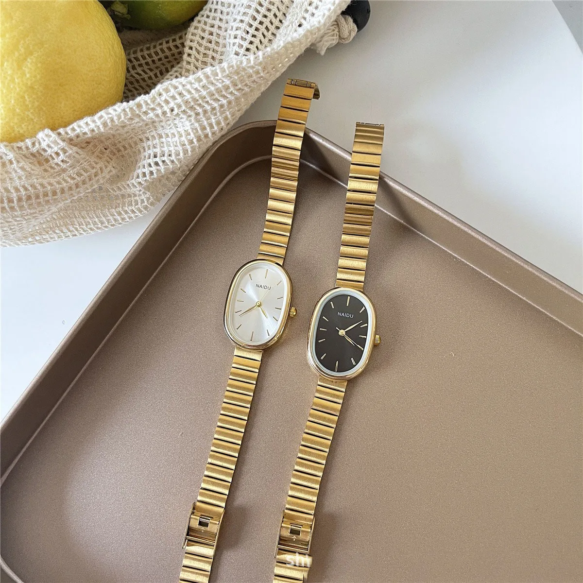 

Metal Linked Watch with Oval Dial Compact Korean Women's Watch Bamboo Strap Watch Pointer Style Women's Watch Quartz Watch Gift