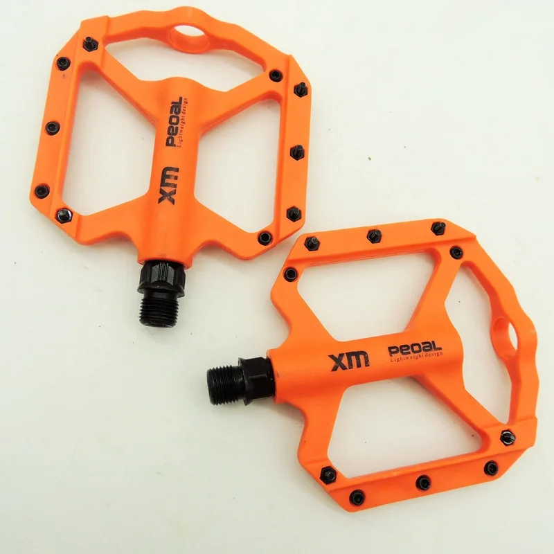 2-Piece Lightweight Non-Slip Mountain Bike Pedals - Durable Nylon Composite ForRoad And Mountain Bikes