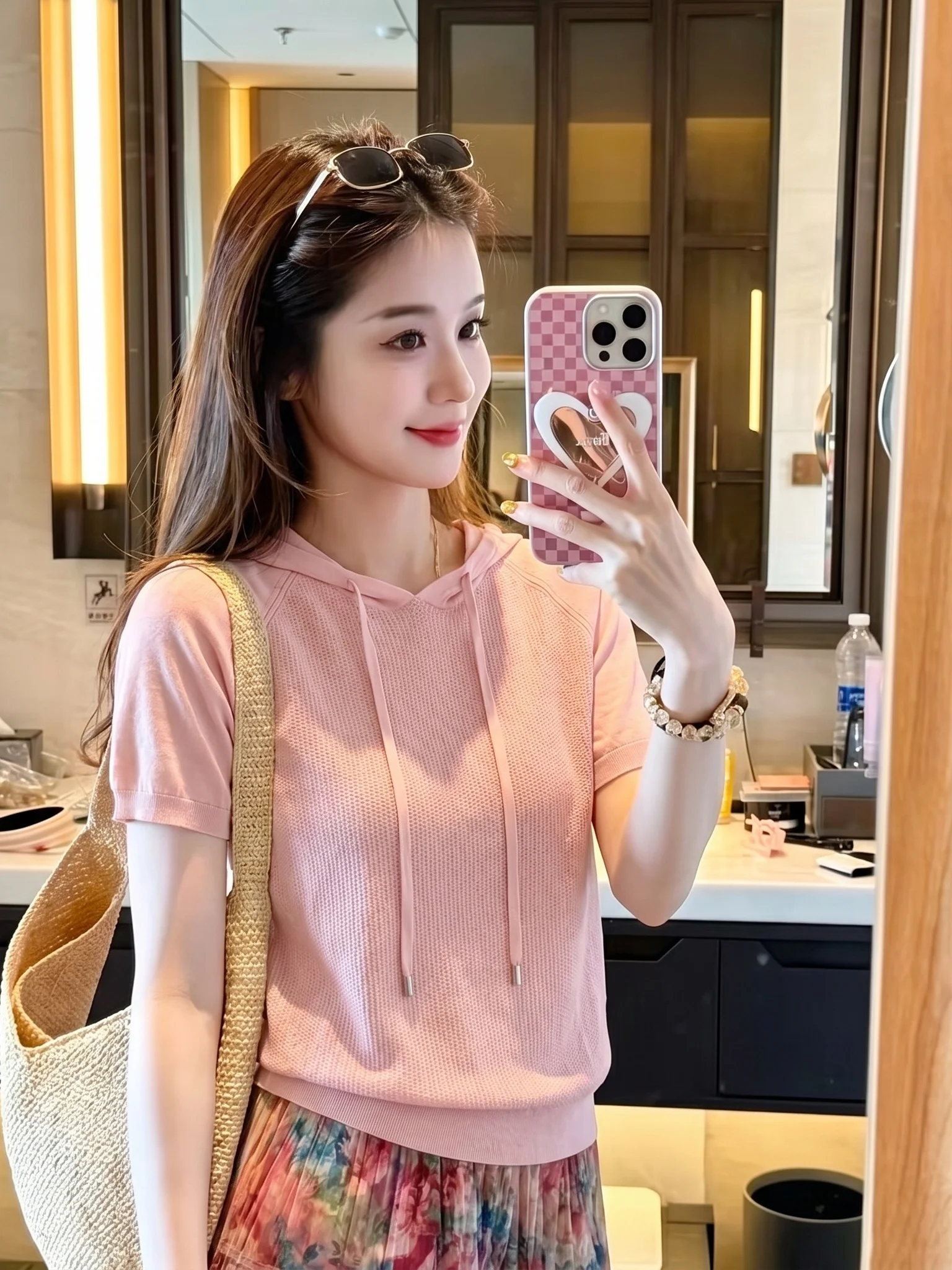

Cute Knitted Hat Short Sleeve Drawstring Top Women's Fashionable Summer Soft Breeze Age Reduction Knitwear Korean Style Strai...