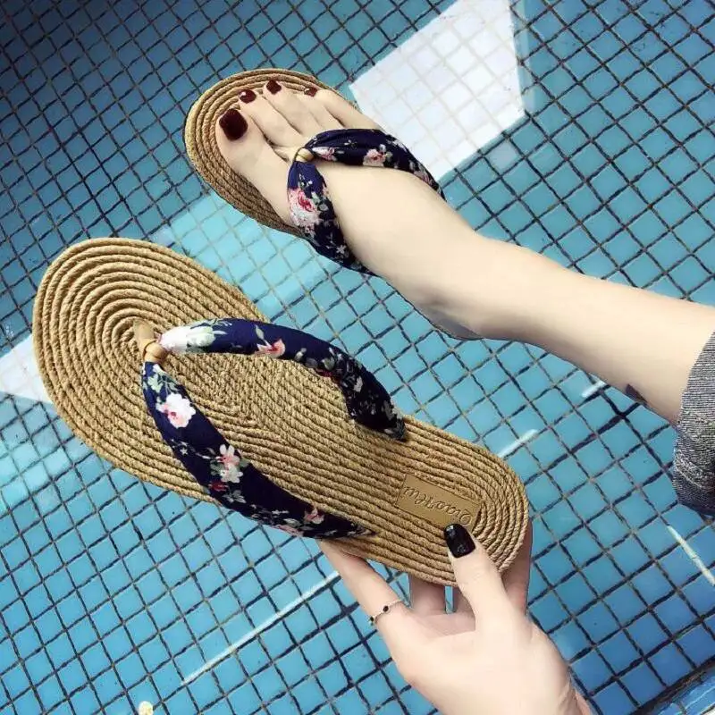 

2026 Summer New Women Flip Flops Fashion Flat Clip Toe Slippers Non Slip Beach Sandals Casual Outdoor Seaside Vacation Soft Sole