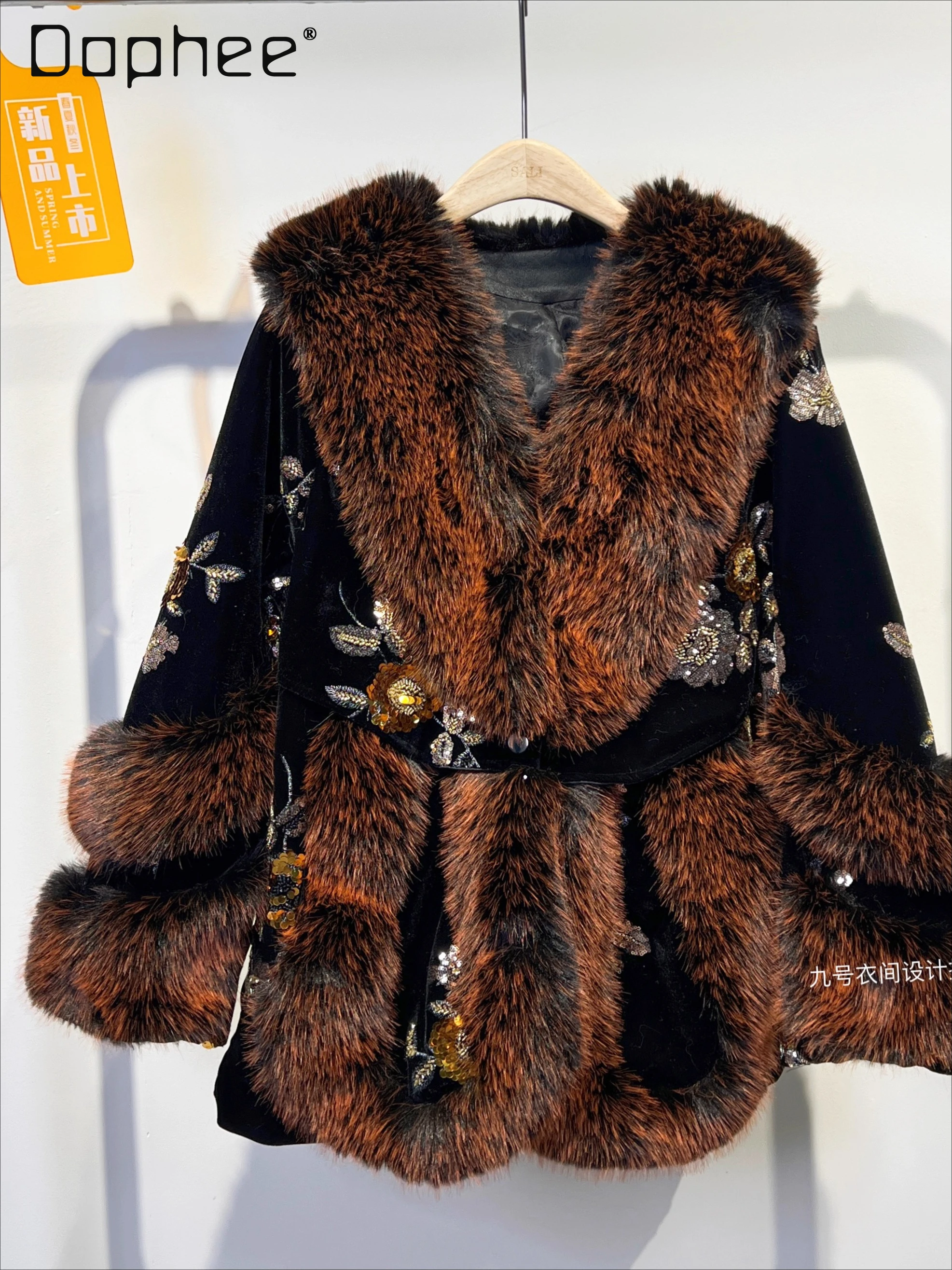 

Меховое лоскутное пальто с блестками, большой плюшевый воротник, экологически чистый меховой женский зимний европейский модный модный элитный светский утолщенный пальто