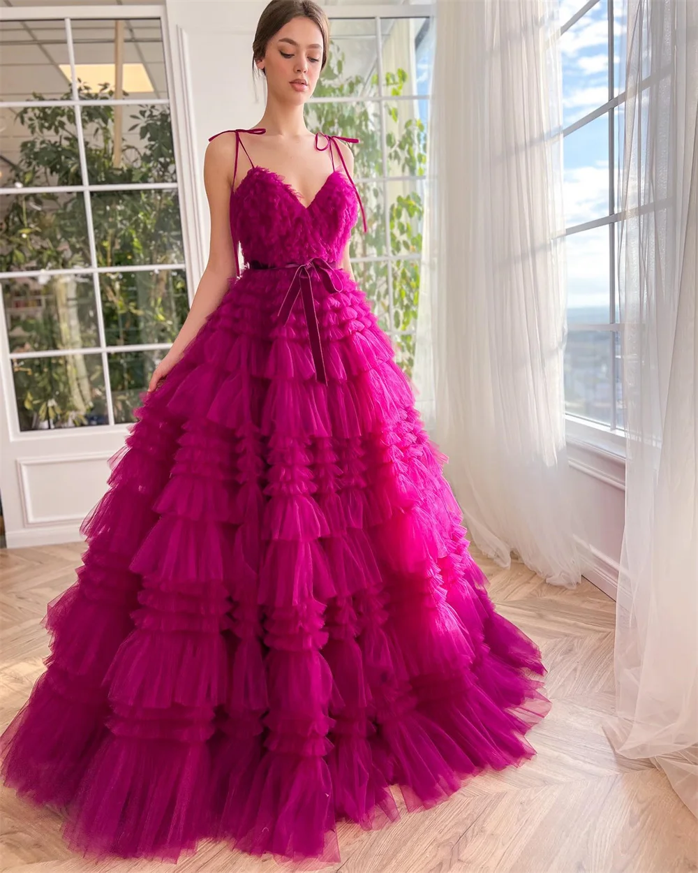 Bella Purple Tulle robes de soirée Spaghetti Strap A-line Multilayer Prom Dresses Elegant Sleeveless Floor-length Wedding Dress