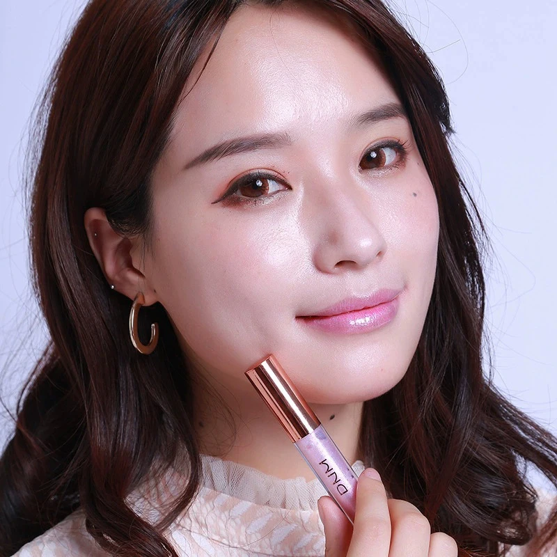 グリッターリップグロス、きらめく保湿アイシャドウリキッド、長持ちする輝くフェイスハイライター、ダンス用の大人のメイクアップ