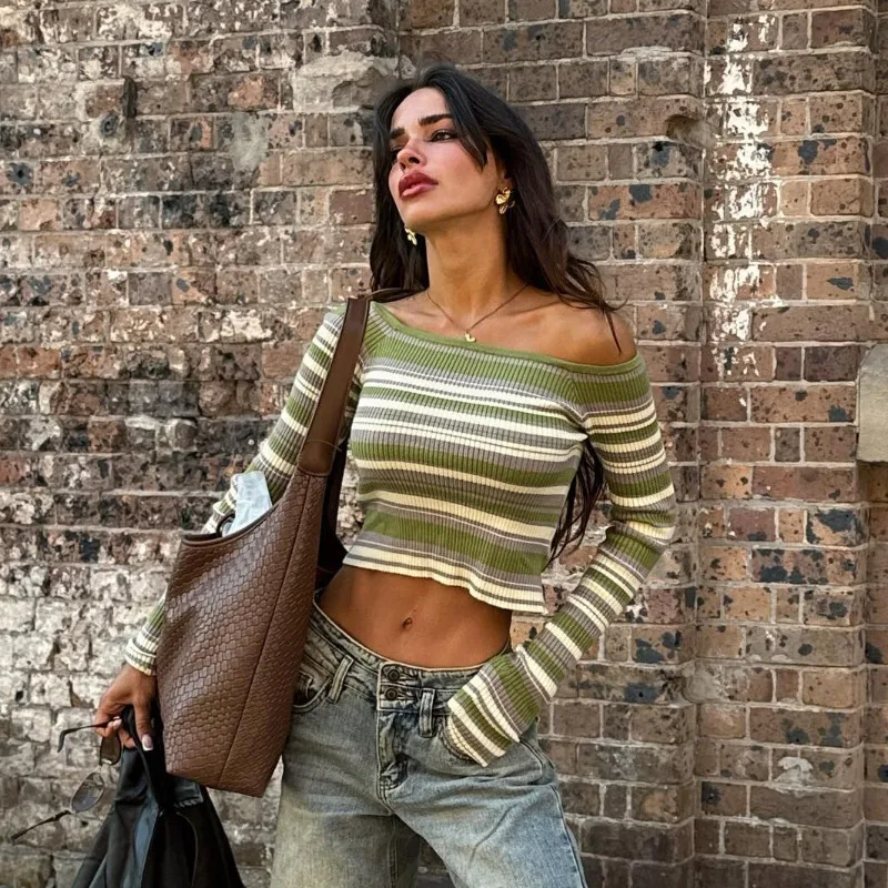 

Contrast Striped Diagonal Collar Knitted Base Sweater for Women with Exposed Tailored Cut Top Versatile Sweater
