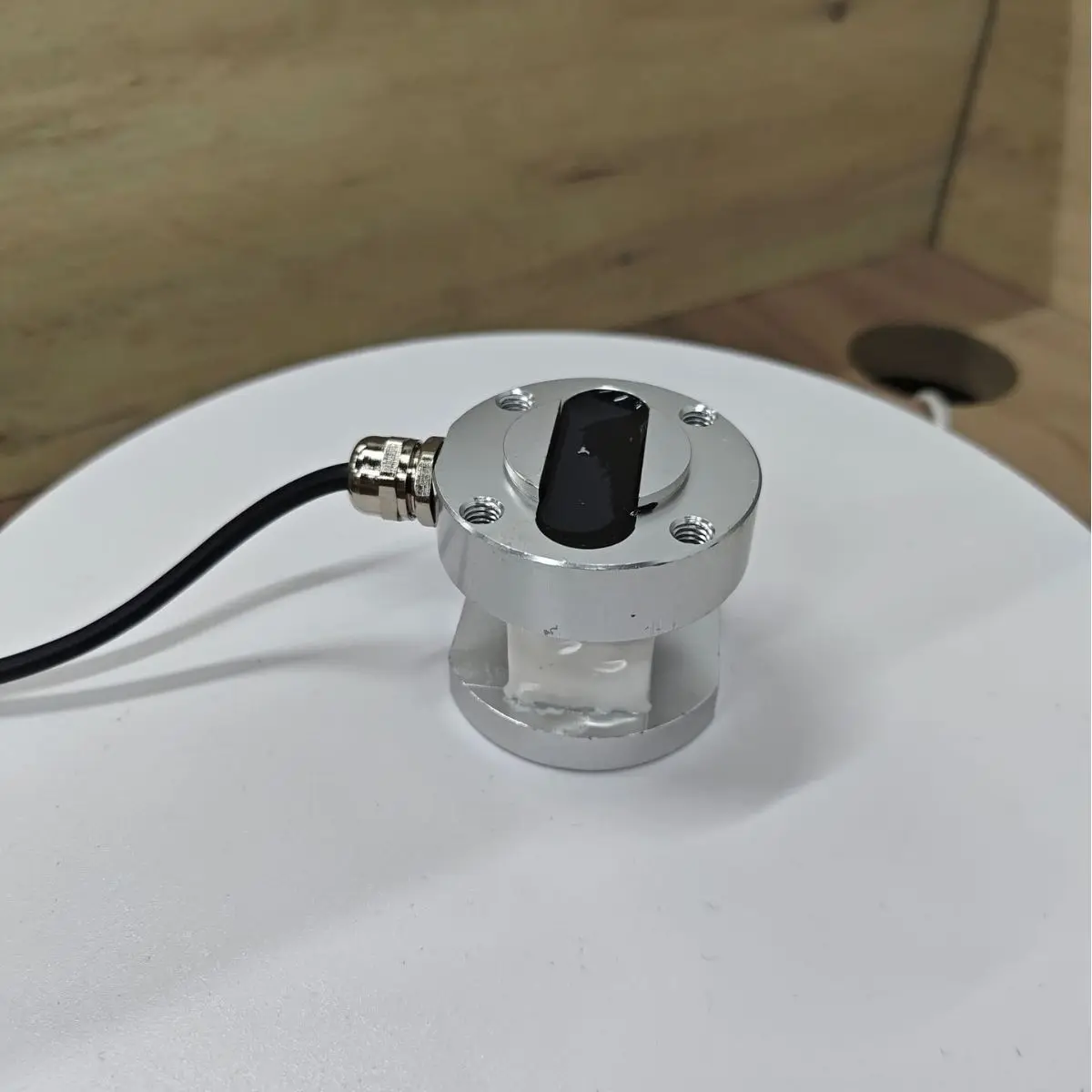 Tension sensor, high precision, small size, light weight