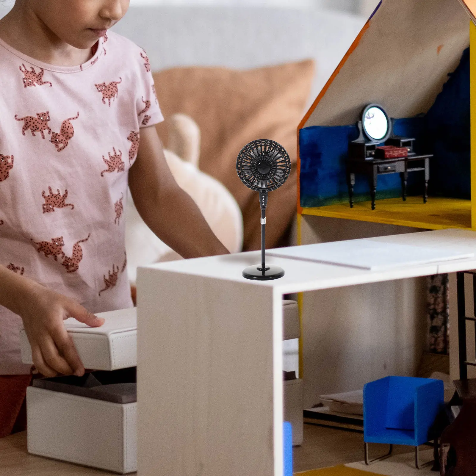 

Zinc Alloy Miniature Electric Fan for Dollhouse Decor Realistic Detail Portable Safe Kids Play Accessory Mini Household