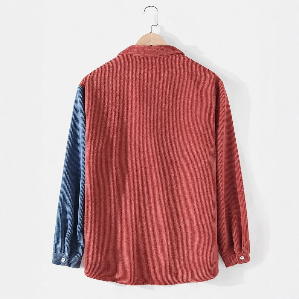 Giacca calda in velluto a coste di colore a contrasto da uomo nuova moda 2024 autunno e inverno nuova giacca da uomo camicia con risvolto T-shirt alla moda 한상