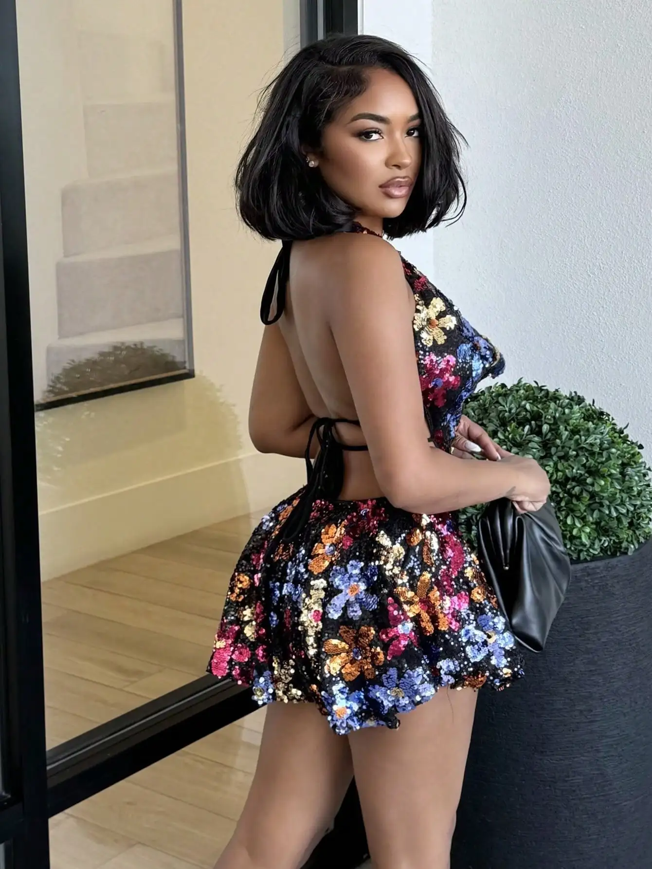 

Женское мини-платье с цветочным принтом и пайетками, без спинки, с завязками на шее – блестящее вечернее коктейльное платье для вечеринок, осенне-зимняя праздничная одежда