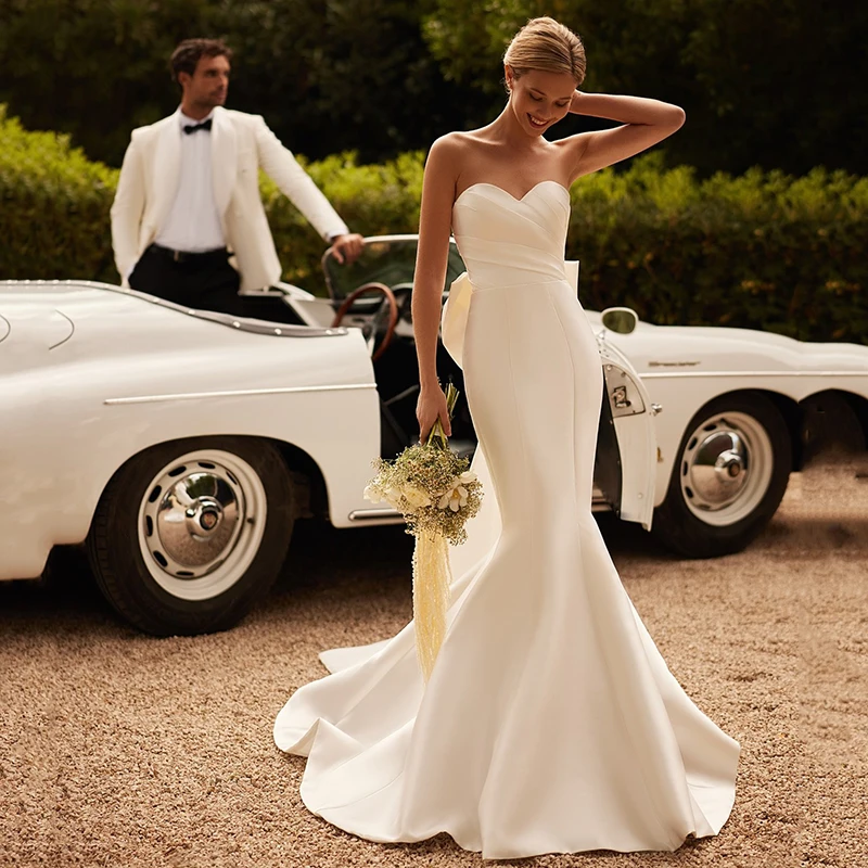 

Eightree Women Mermaid Wedding Dresses Sweetheart Sleeveless Satin Bridal Dress With Bow Formal Wedding Prom Gowns Customized