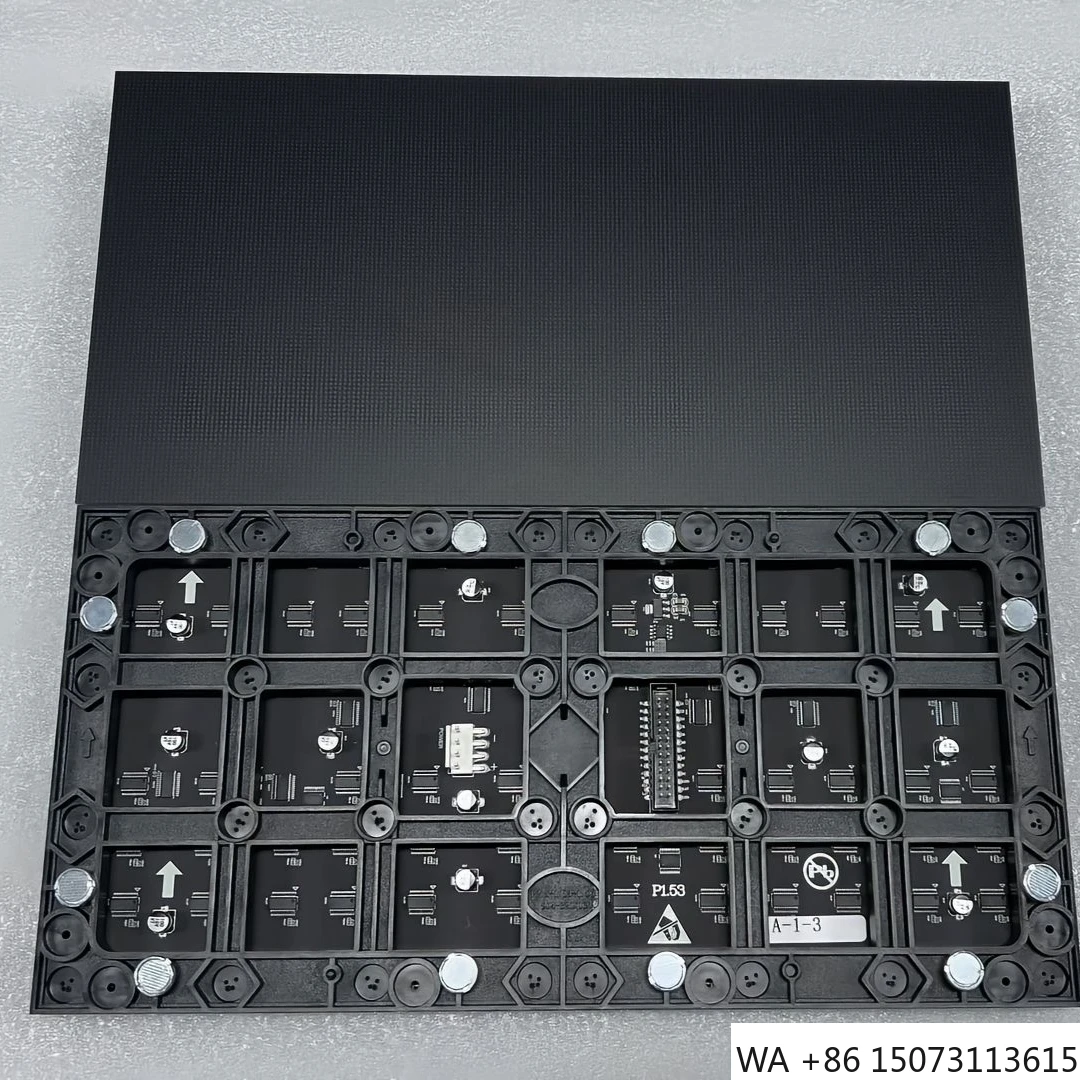 Wewnętrzny ekran LED P1.25 Ultra HD - Mały rozstaw pikseli do sal sterowniczych i konferencyjnych