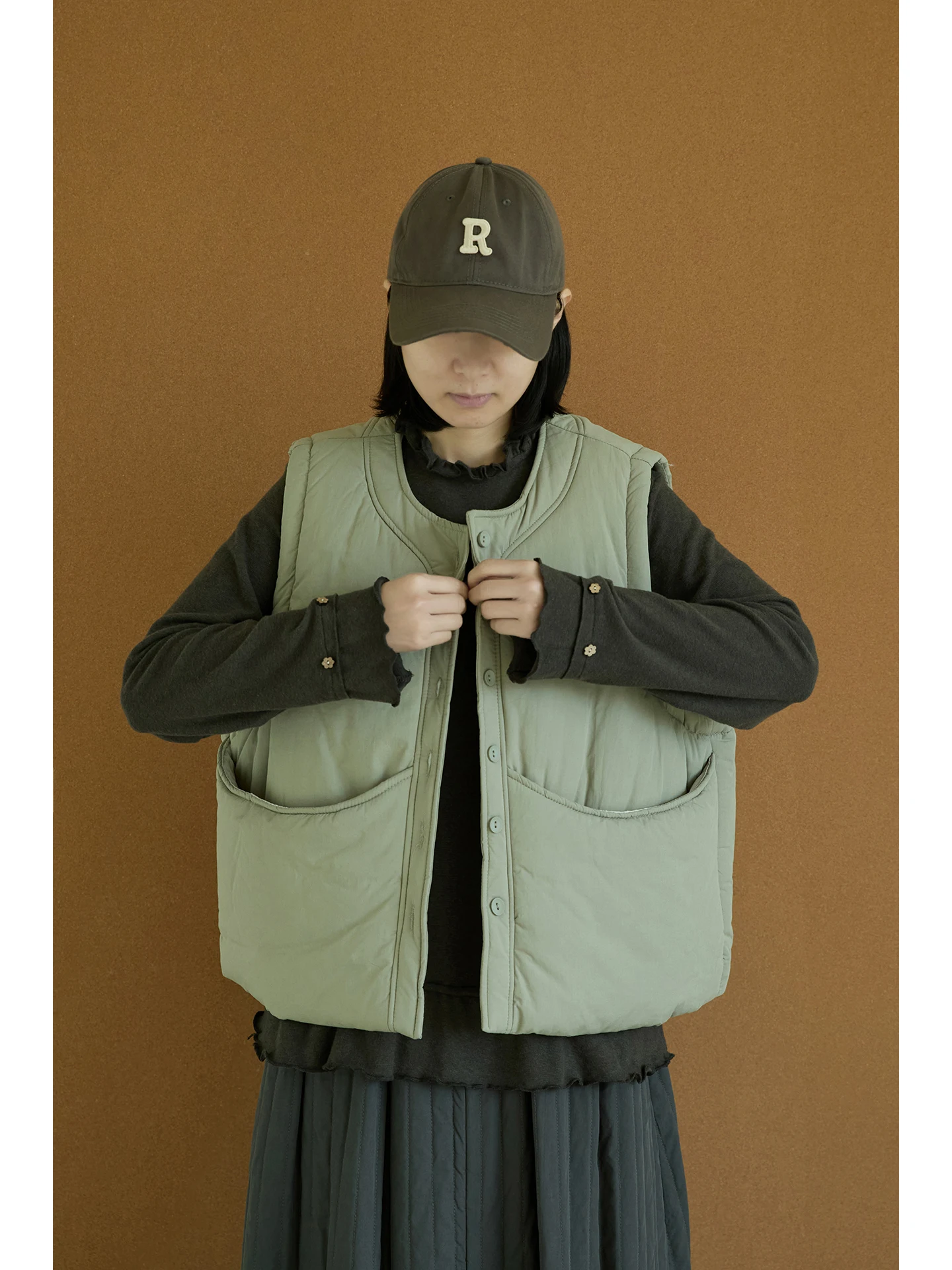 

Thi Cotton Vest with Large kets on Both Sides round Ne Svel Outerwear White Color Sweet Sle for Women