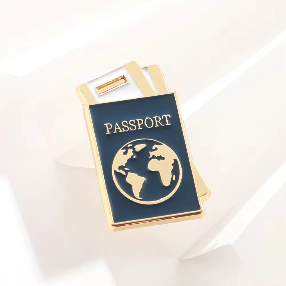 جواز سفر المينا دبابيس بروش شارات معدنية مجوهرات اكسسوارات الطيار شارات دبوس للملابس هدايا مجوهرات يومية