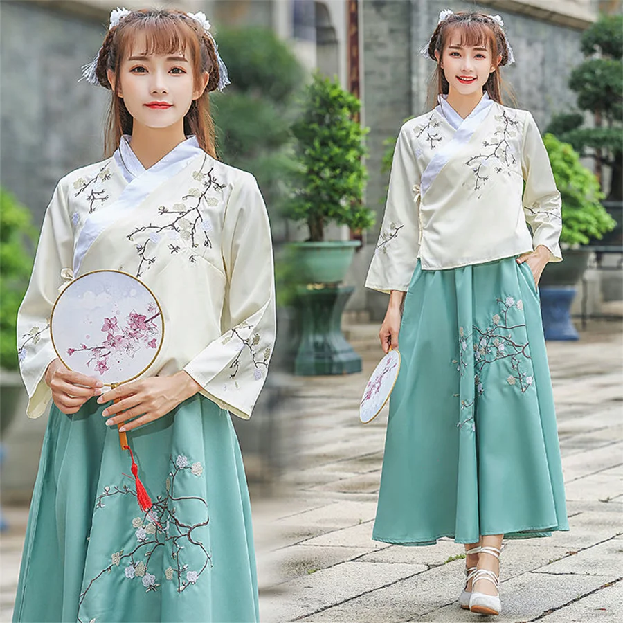 Verbesserte Hanfu Damen zweiteilige Cheong sam Kleidung Sommer chinesischen Stil bestickte Disc Button Hose Retro zweiteiligen Anzug