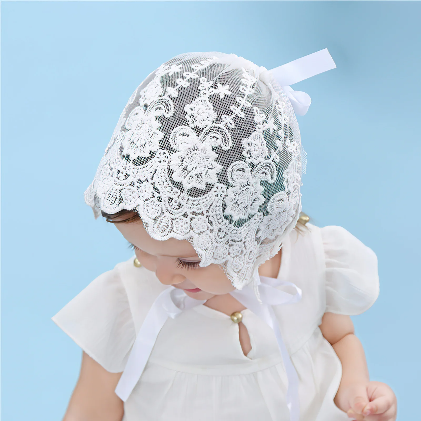 

1Pcs Baby Lace White Cotton Cap Adjustable Belt Breathable Summer Spring Hat Floral Design Photo Prop Gift for Girls