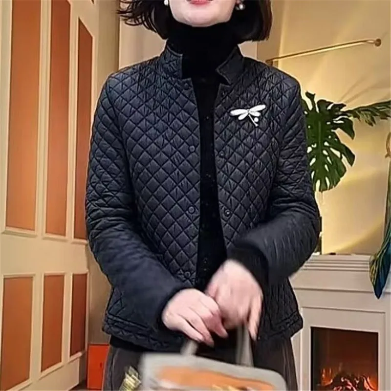 Chaqueta corta de algodón con diamantes para mujer, Parkas para otoño e invierno, Abrigo acolchado acolchado, nueva moda, ropa fina, prendas de vestir exteriores holgadas para mujer T1284