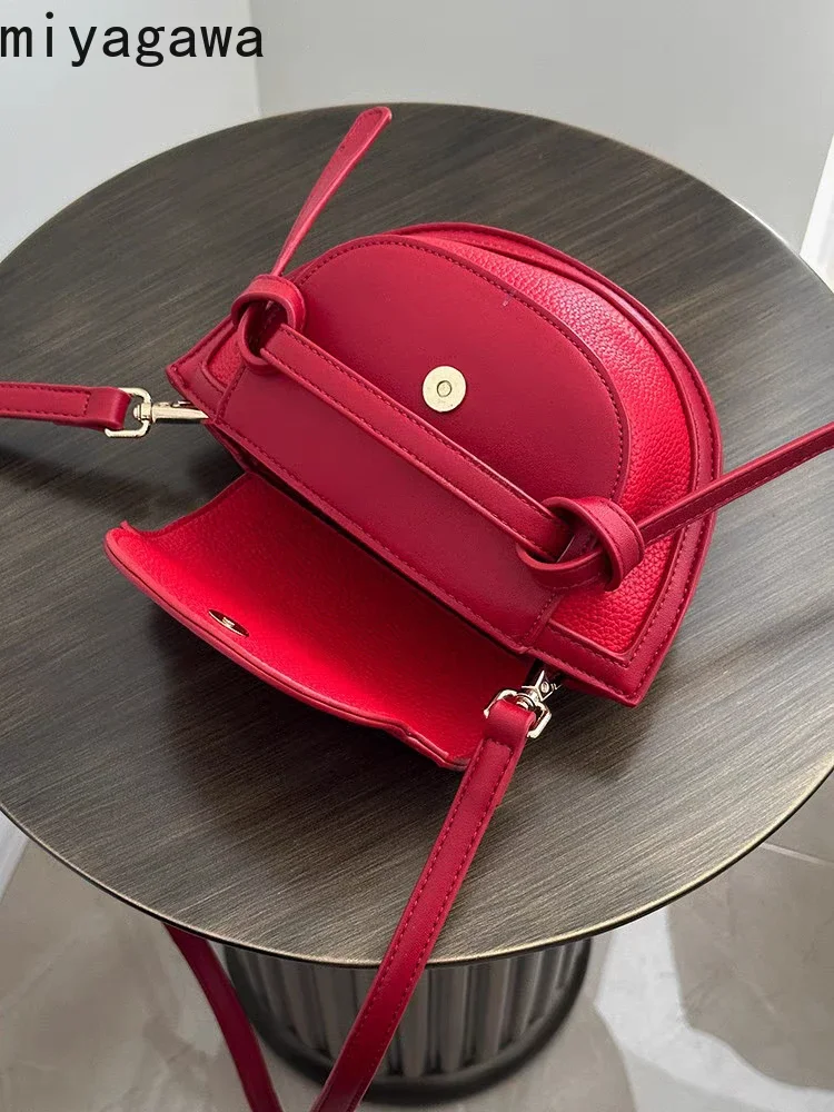 Miyagawa Retro Strap Red Small Bag for Women 2024 New Fashion One Shoulder Crossbody Saddle Bags