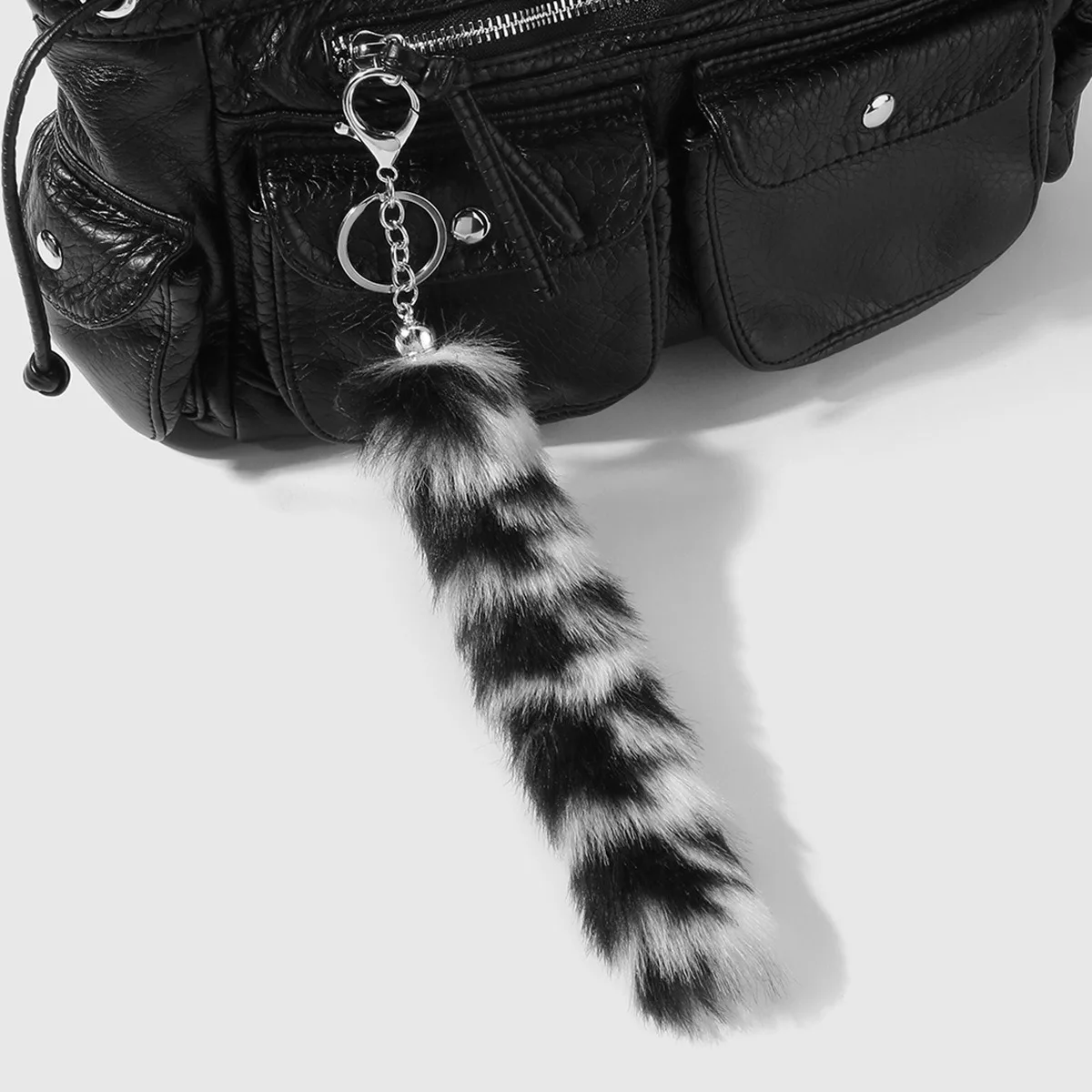 Plush Bag Charm High-Quality Animal Tail Keyring Faux Fur Tail Keychain Cute Fluffy Key Chain For Handbags Backpacks Keys