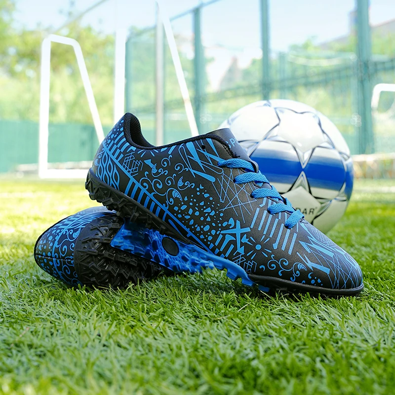 New Men  Outdoor Soccer Shoes Women Football Boots Men Sneakers Shoes School Boys Train Shoes Long Spikes Sneakers