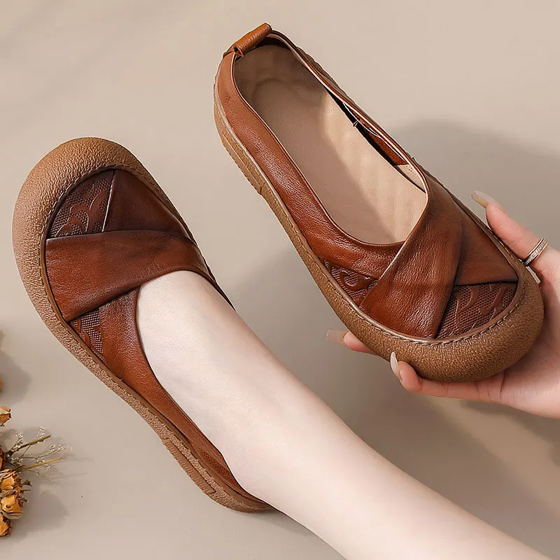 Newest V Neck Flat Shoes for Women Long Standing Loafers Woman Real Leather Ballet Flats Luxury Slip On Moccasin Retro Mom Shoes
