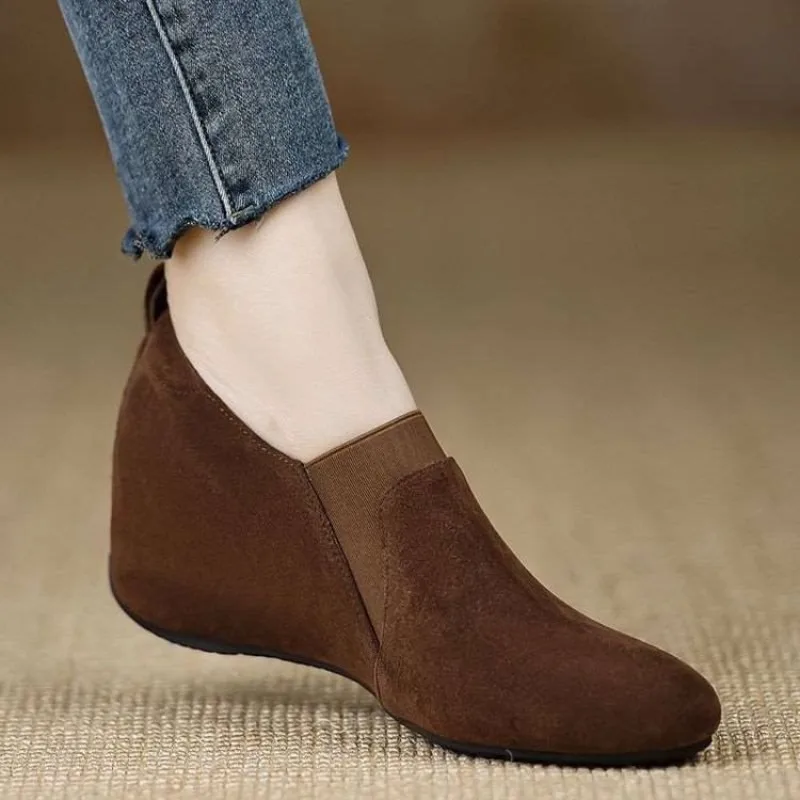 

Women Wedge Shoes New Comfortable Height Increase Slip on Casual Shoes Non Slip Vintage Outdoor Fashion Single Shoes